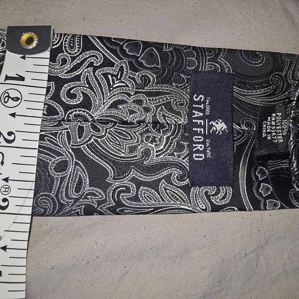 Stafford Men's Black and Silver Paisley Tie
